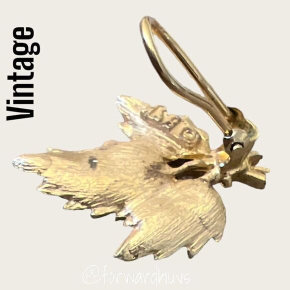 ☑️ Bundle Sale 3 for $15 | Vintage BSK Goldtone Leaf | Clip-On Earrings - Picture 5 of 7